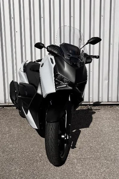 XMAX 125 TECH MAX