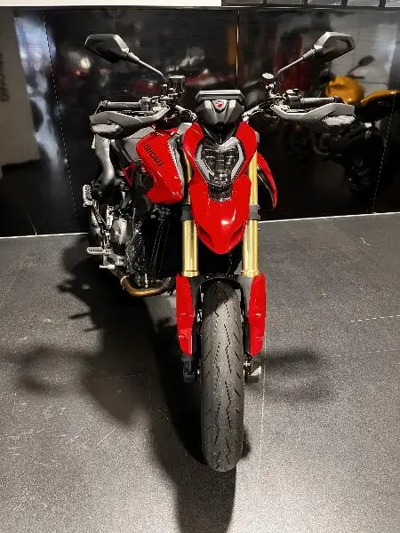 HYPERMOTARD