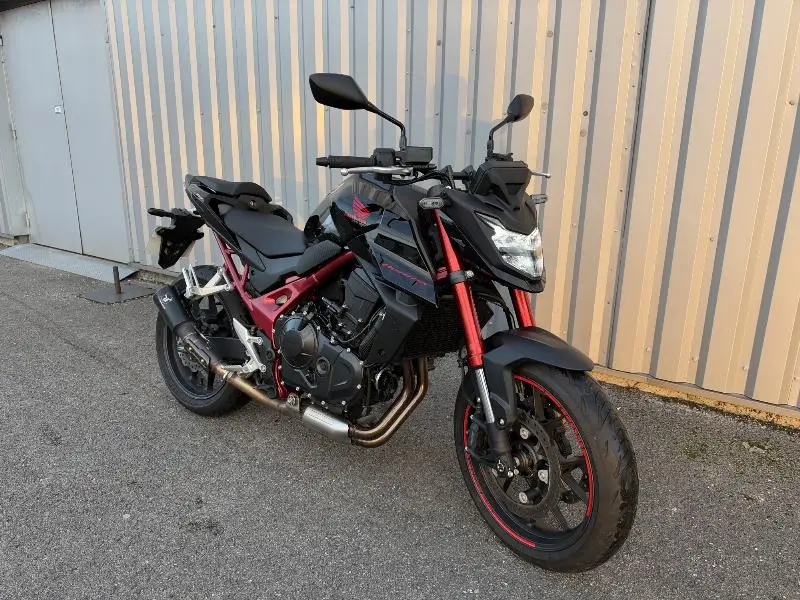 CB 750