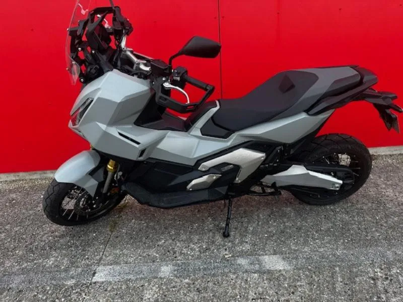 XADV 750
