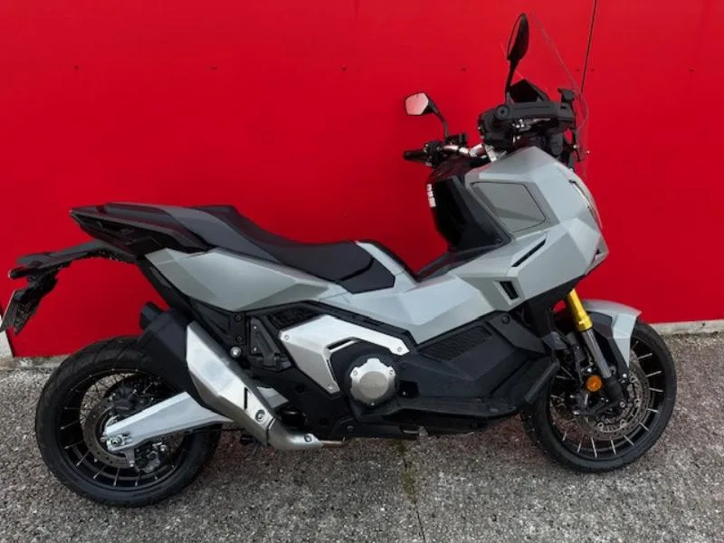 XADV 750