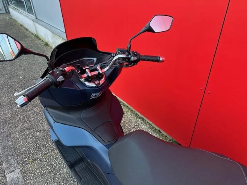 PCX 125