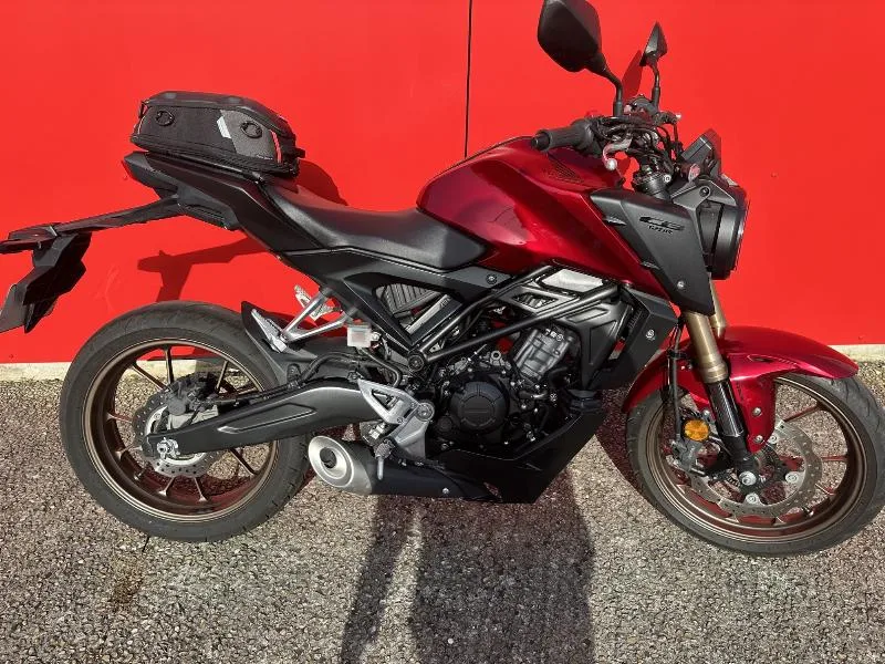 CB 125  R