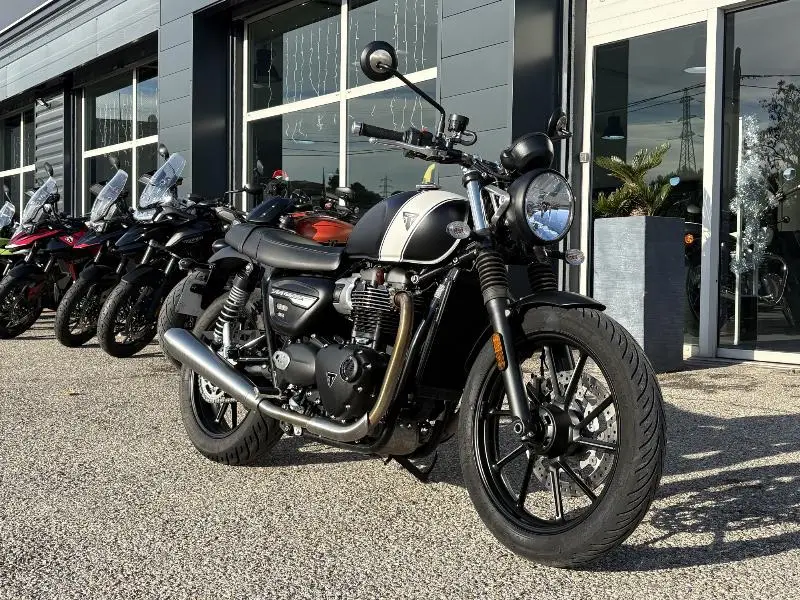 SPEED TWIN 900