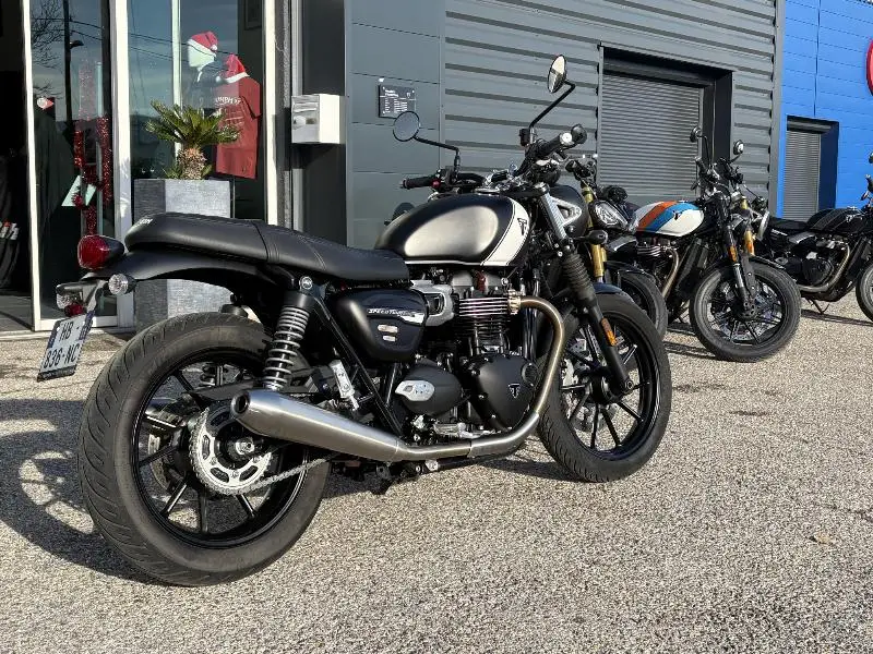 SPEED TWIN 900