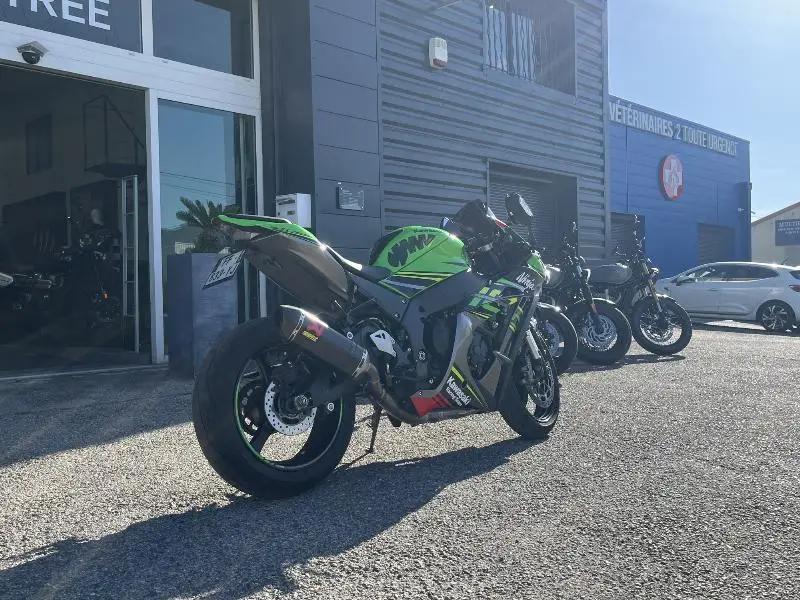 ZX10R
