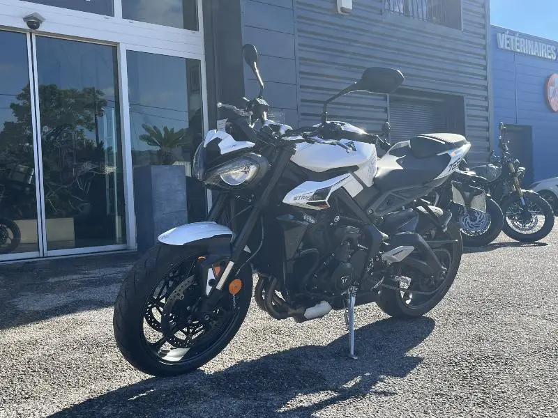STREET TRIPLE 765 R A2