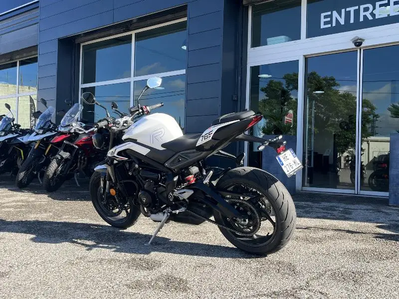 STREET TRIPLE 765 R A2