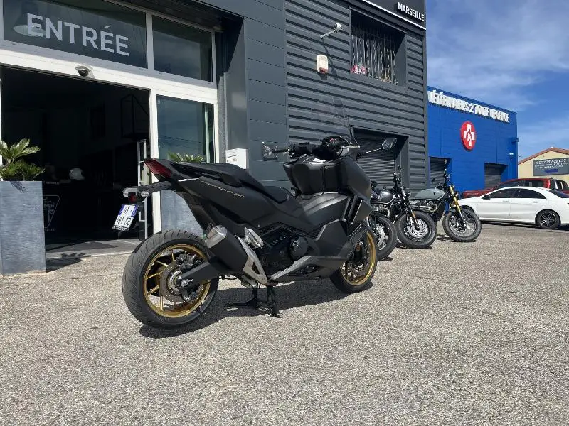 NSS FORZA 750