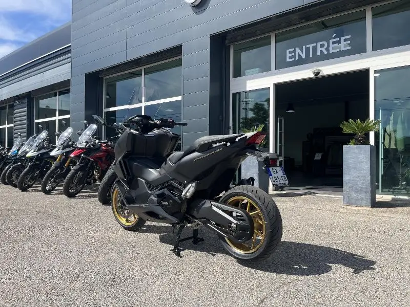 NSS FORZA 750
