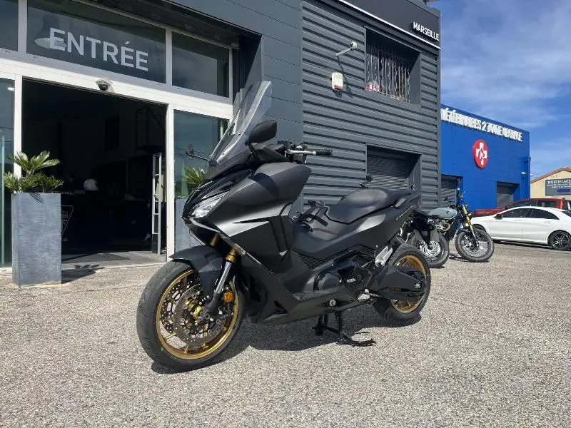 NSS FORZA 750