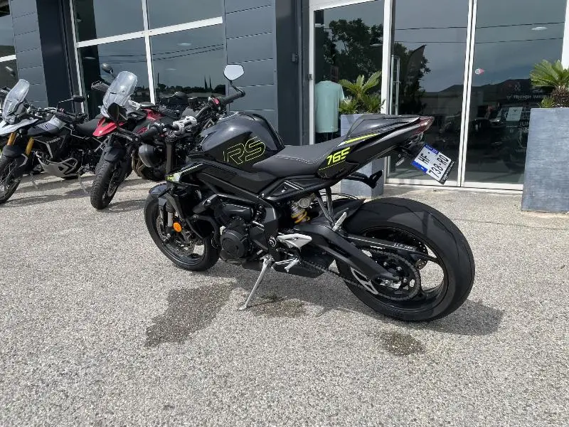 STREET TRIPLE 765 RS