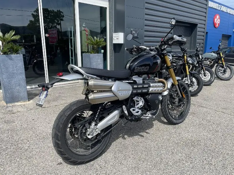 SCRAMBLER 1200 XE
