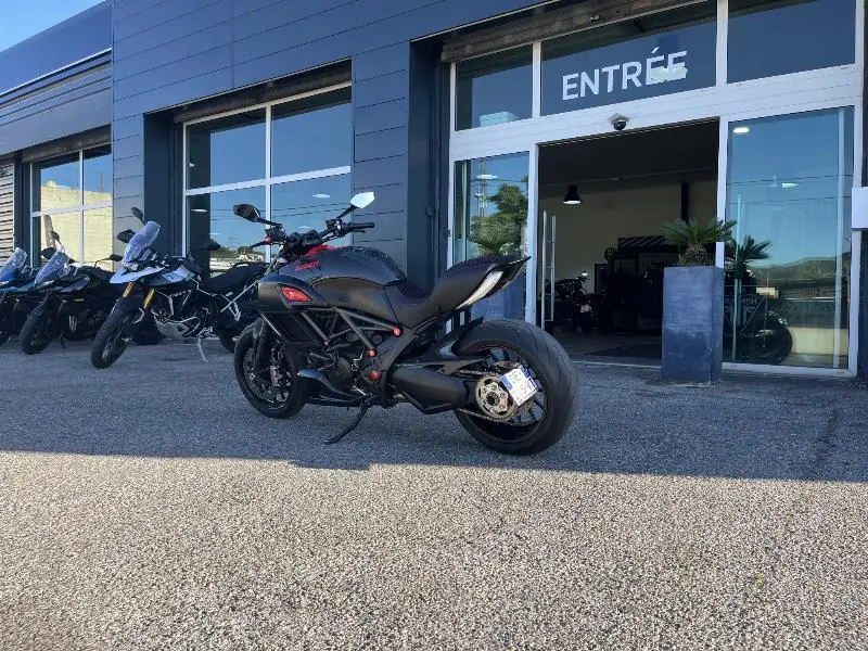 DIAVEL DARK