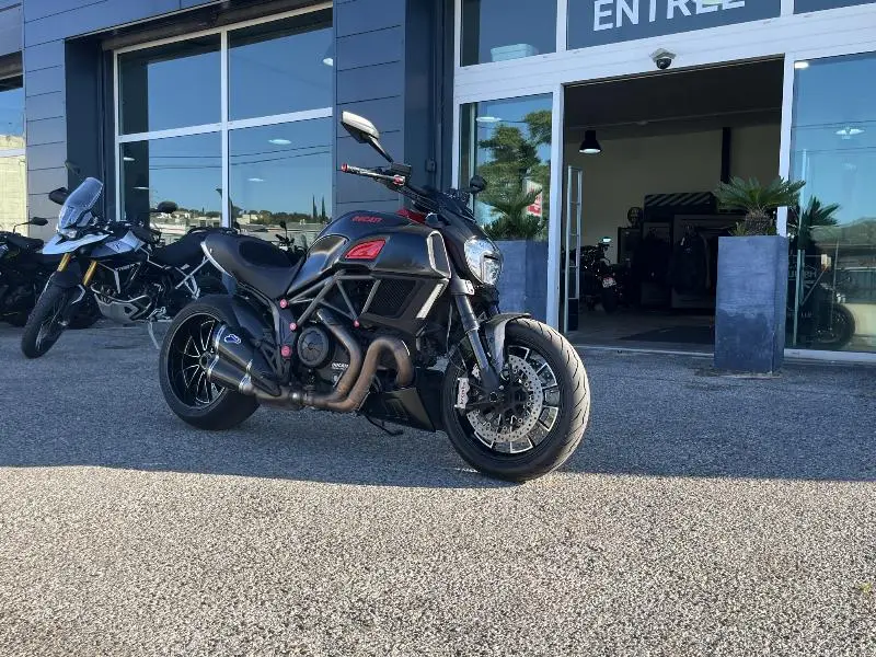 DIAVEL DARK