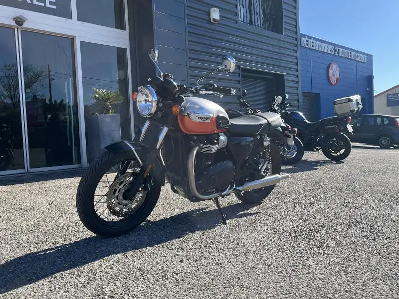 Bonneville T100