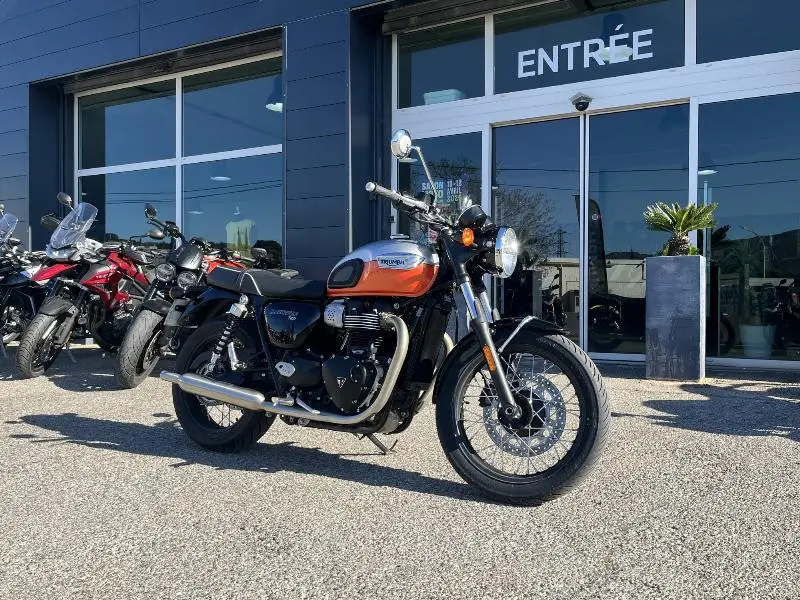 Bonneville T100