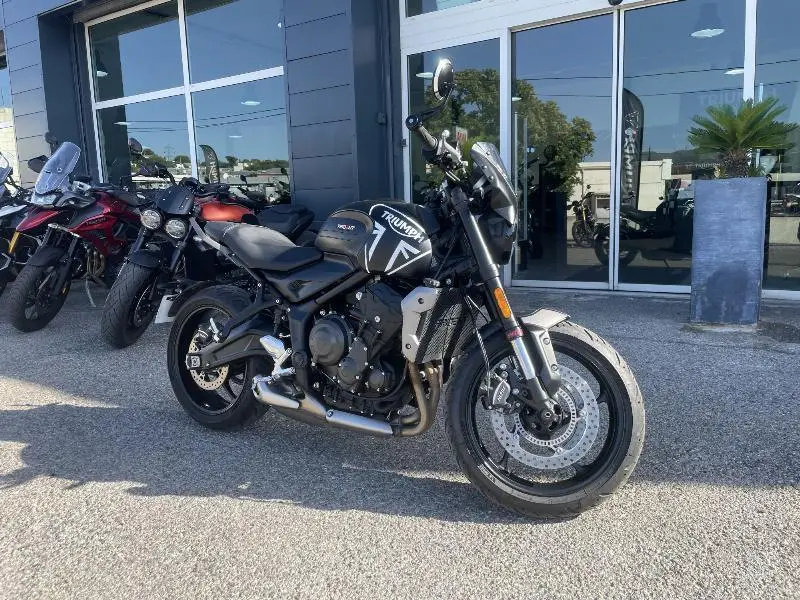 TRIDENT 660