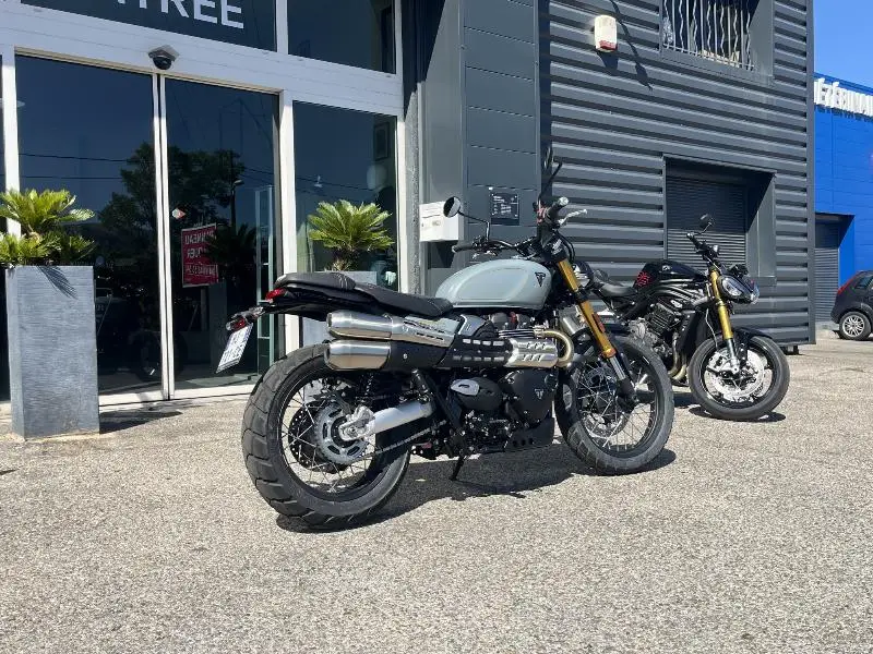 SCRAMBLER 900