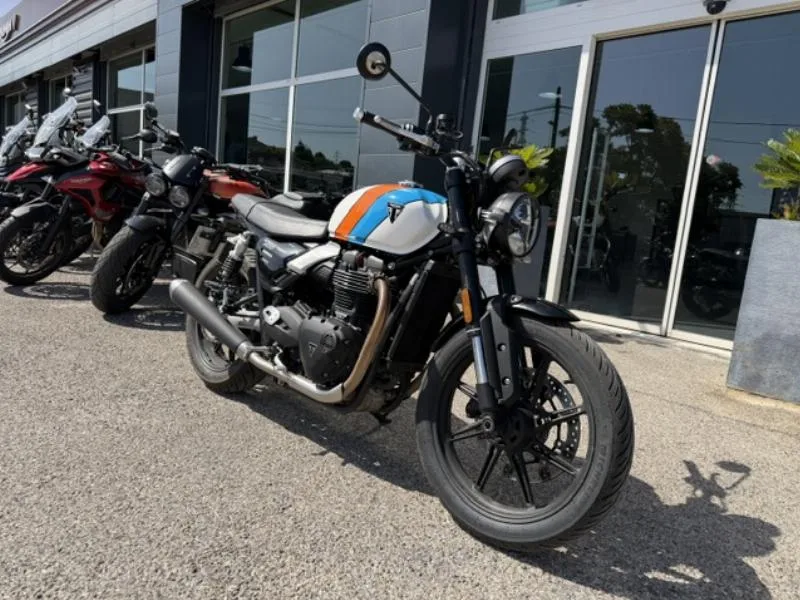 SPEED TWIN 900