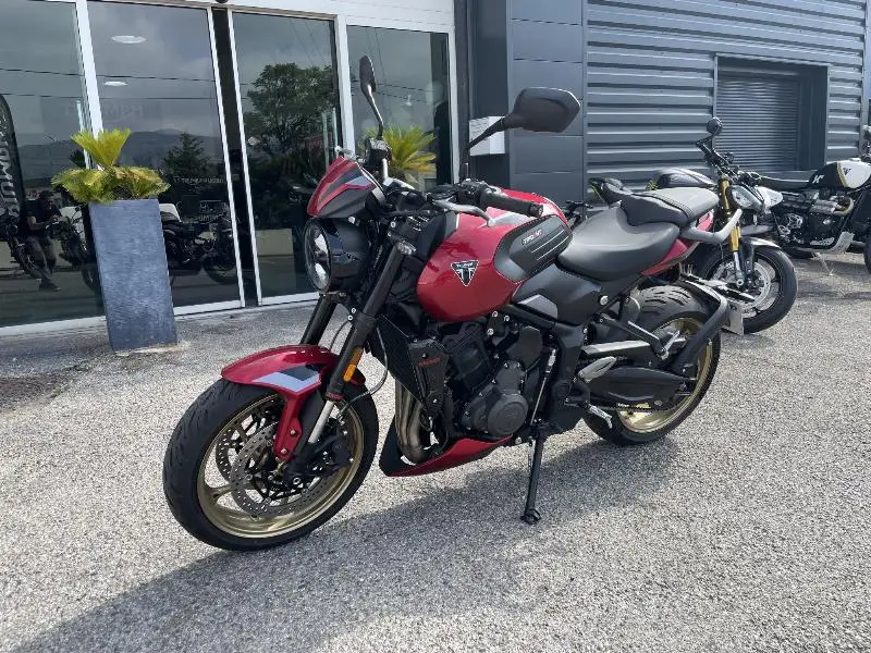 TRIDENT 800