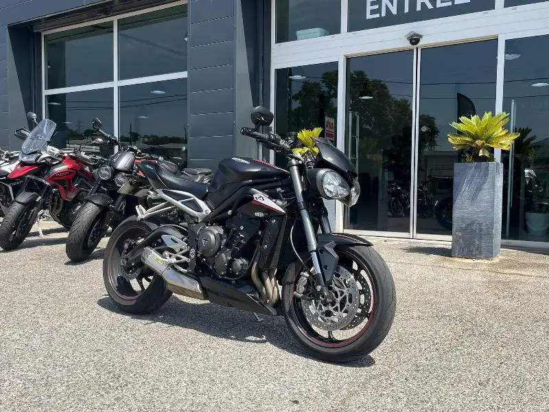 STREET TRIPLE 765 RS