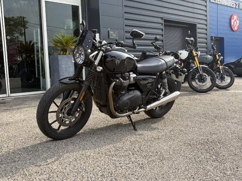 SPEED TWIN 900