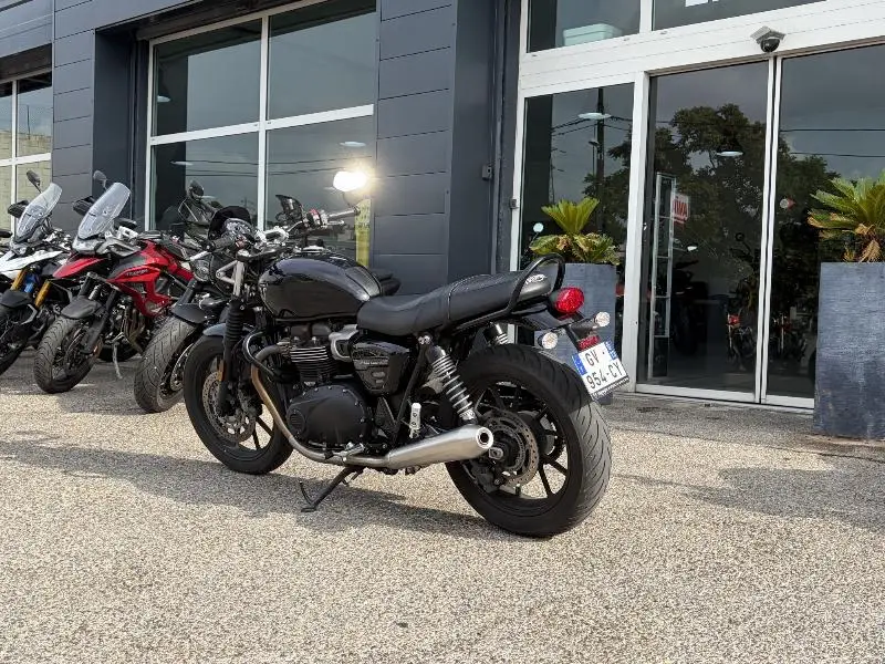 SPEED TWIN 900