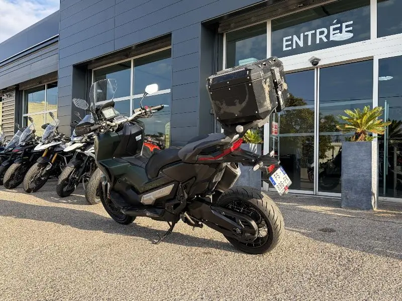 XADV 750 DCT