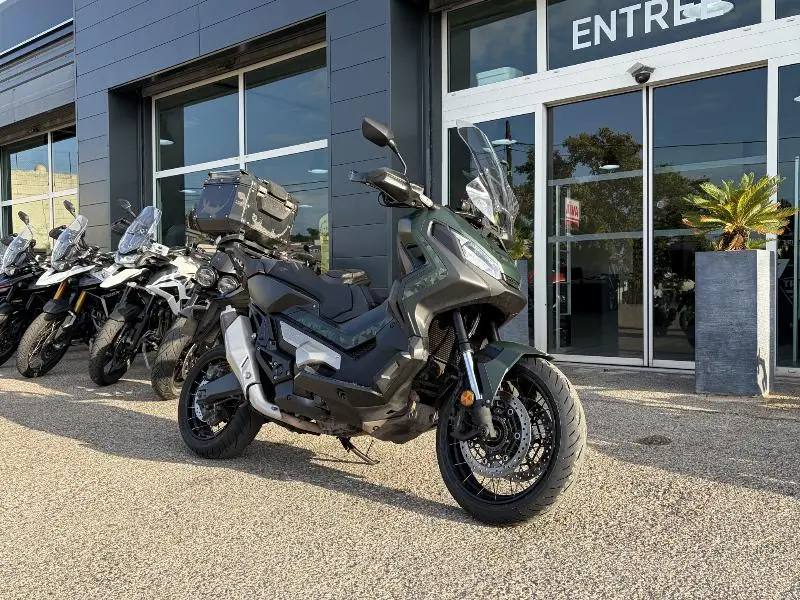XADV 750 DCT