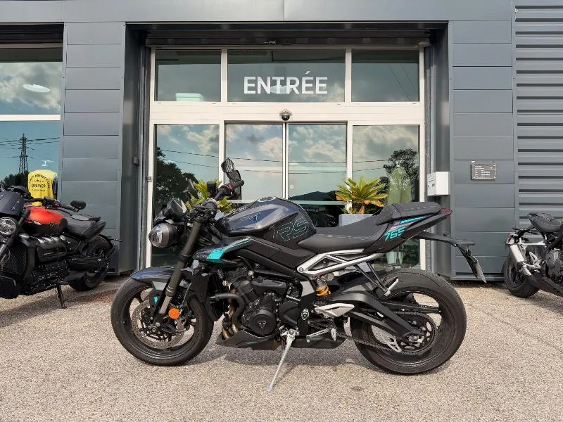 STREET TRIPLE 765 RS