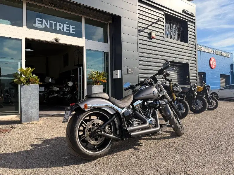 SOFTAIL BREAKOUT 1690