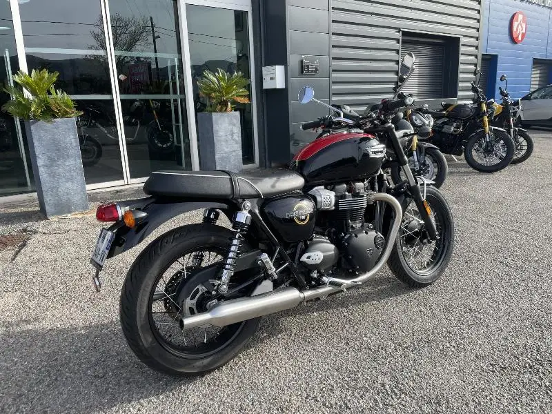 Bonneville T100