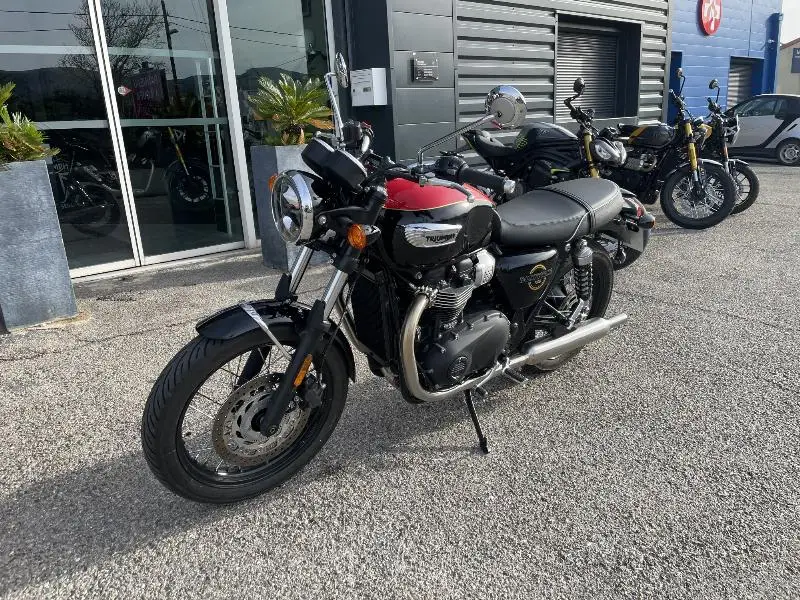 Bonneville T100