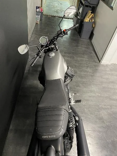 V7 STONE
