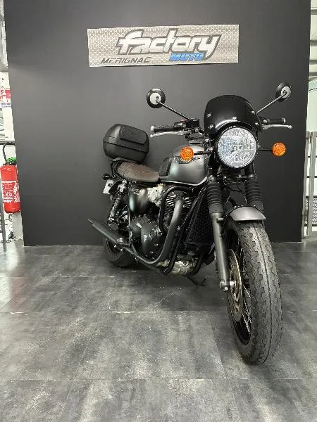 Bonneville T120 Black