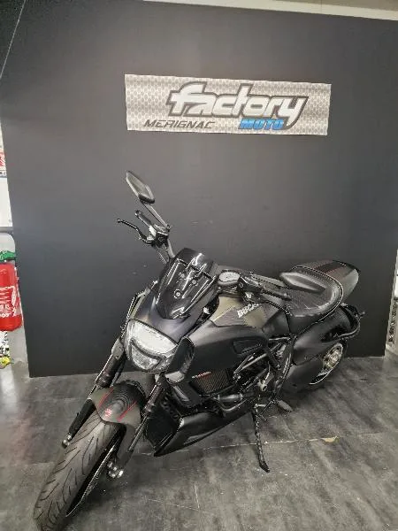 DIAVEL CARBON