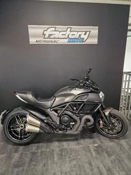 DIAVEL CARBON