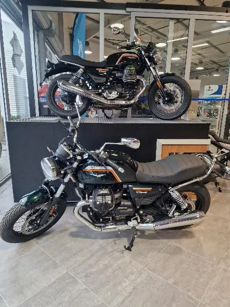 V7 SPECIAL