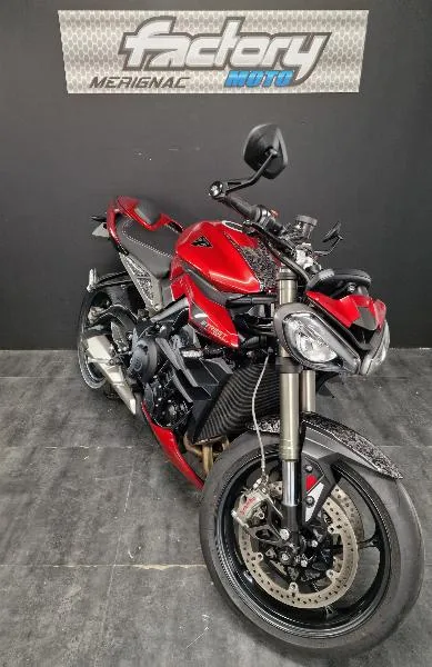 STREET TRIPLE 765 RS