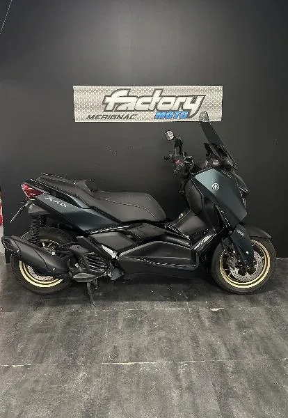 XMAX 125 TECH MAX