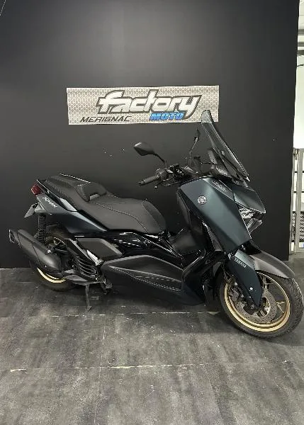 XMAX 125 TECH MAX