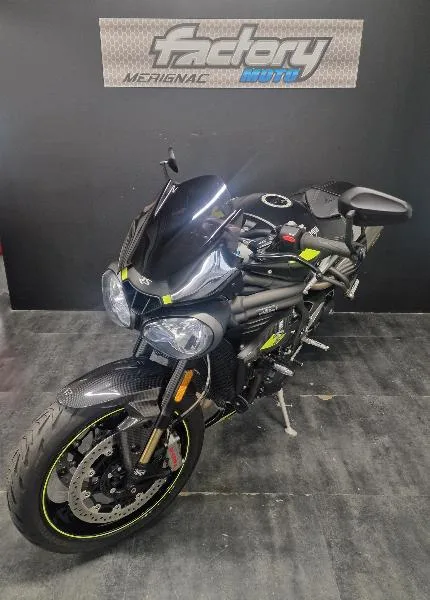 SPEED TRIPLE 1050 RS