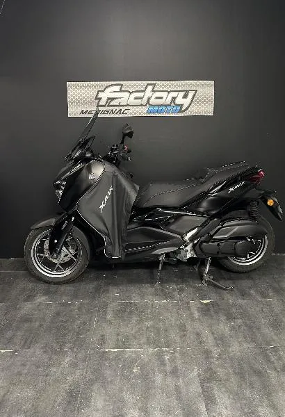 XMAX 125