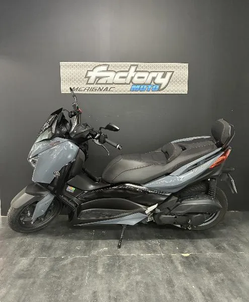 XMAX 125 TECH MAX