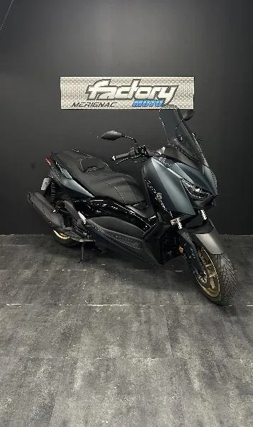 XMAX 125 TECH MAX