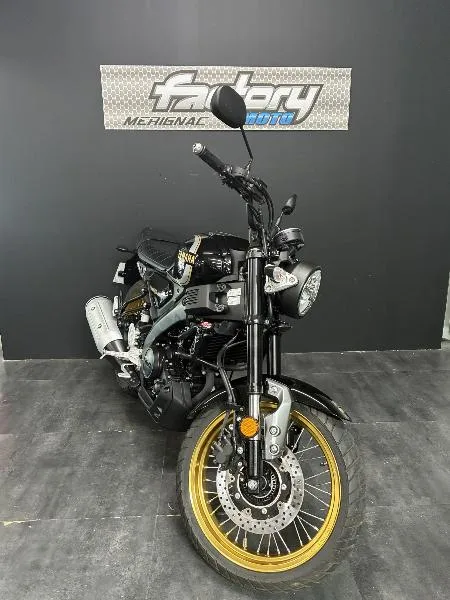 XSR 125 Legacy