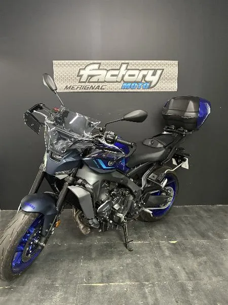MT09