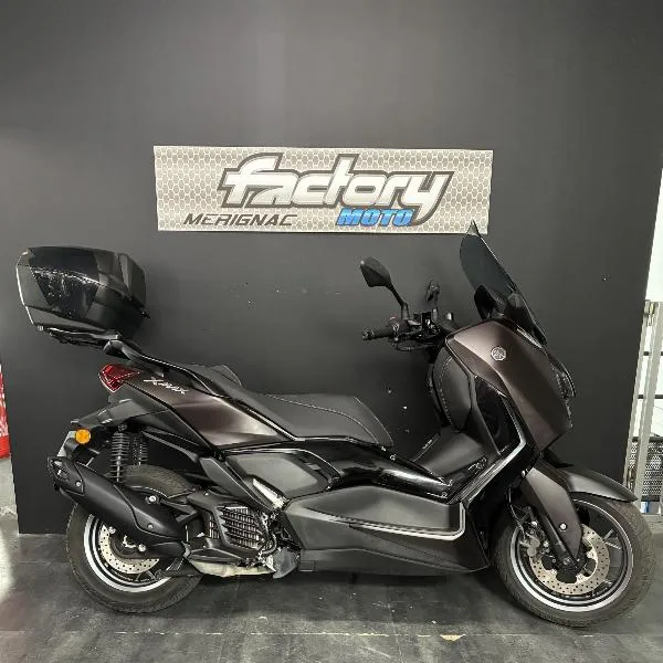 XMAX 125 TECH MAX