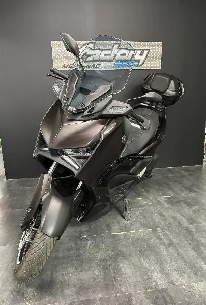 XMAX 125 TECH MAX